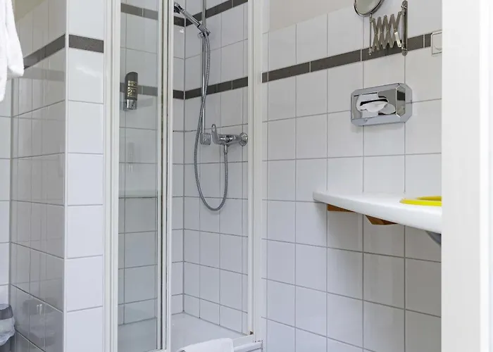 Nueller Hof Hotel 3*